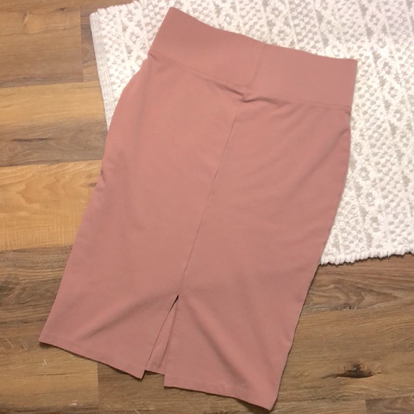 Blush Pink Pencil Skirt - Picture 4 of 6